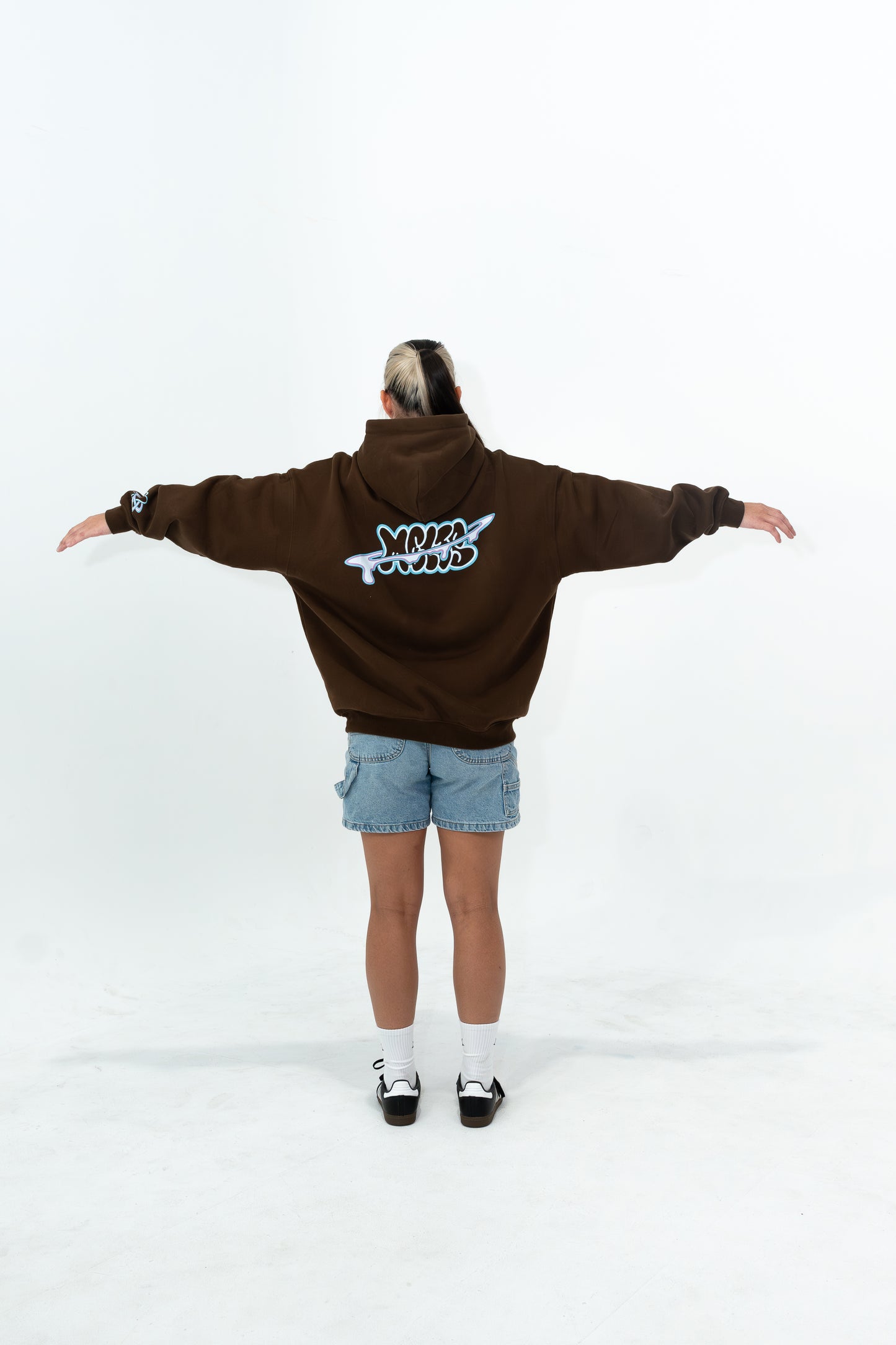 Melts Aura Hoodie "Brown"